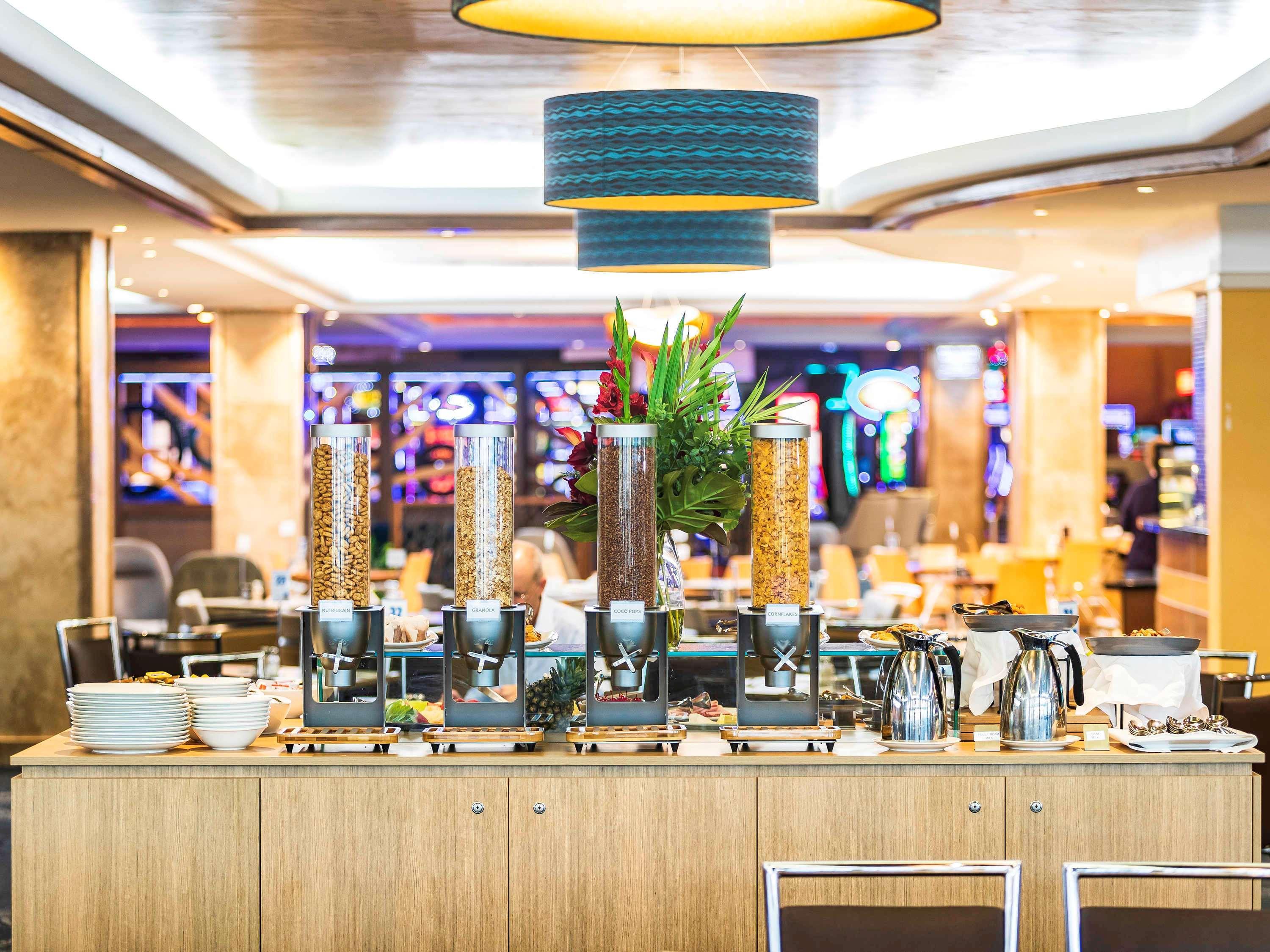 Mercure Canberra Belconnen Экстерьер фото