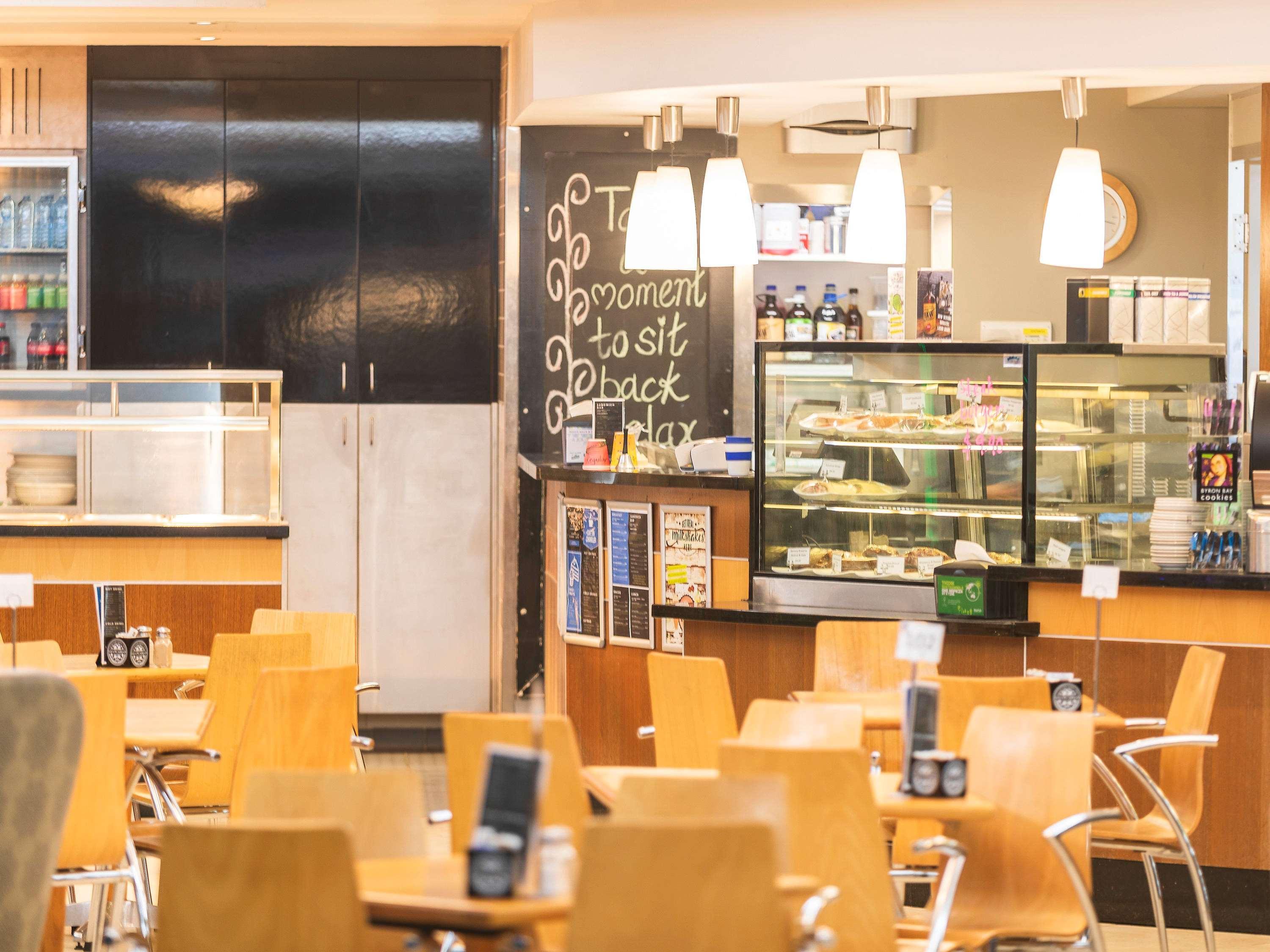Mercure Canberra Belconnen Экстерьер фото
